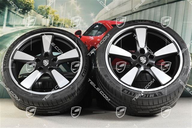 20" Sommerräder Satz Sport Classic "50 Jahre 911", 9J x 20 ET51 + 11,5J x 20 ET48, Michelin Pilot Sport 4S Sommerreifen 245/35 R20 + 305/30 R20, in Schwarz