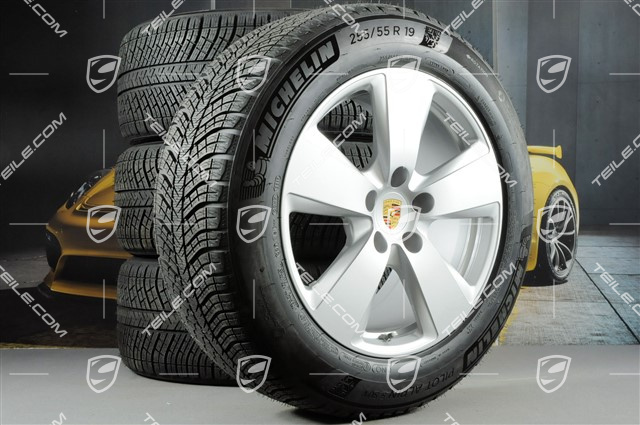 19" Cayenne Winterräder Satz, Felgen 8,5J x 19 ET47 + 9,5J x 19 ET54 + NEUE Michelin Winterreifen 255/55 R19 + 275/50 R19, mit RDK-Sensoren