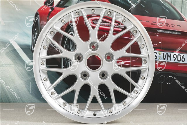 18-inch Sport Classic II wheel, 8J x 18 ET52