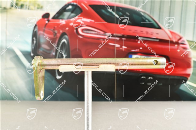 Clutch pedal shaft