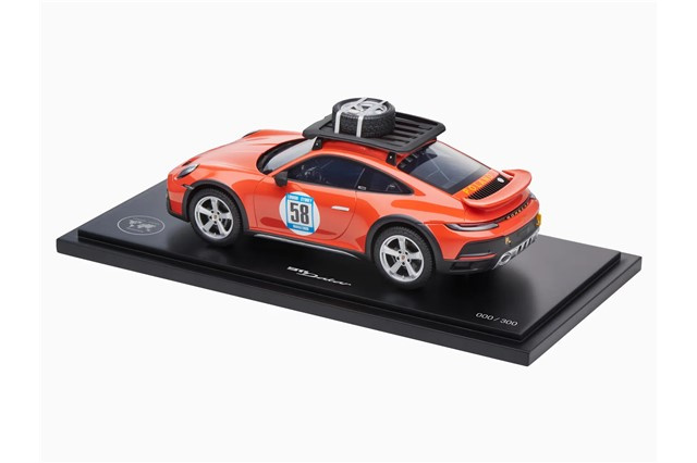 911 Dakar 992 #58, rot / schwarz, Sobieslaw Zasada / London - Sydney, Limitiert auf 300 Stück, Maßstab 1:18