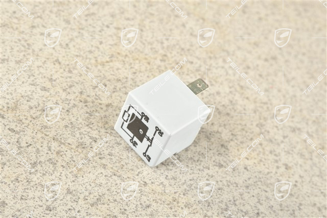 Fuel pump relay