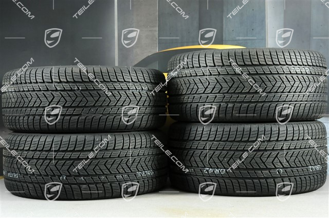 21-inch Cayenne Turbo winter wheel set, rims 9,5J x 21 ET46 + 11,0J x 21 ET58 + Pirelli winter tyres 275/40 R21 + 305/35 R21, with TPMS, black high gloss