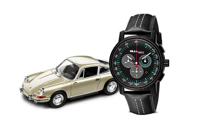 Watch/ Chronograph 50 years  911 + model car Minichamps 1:43