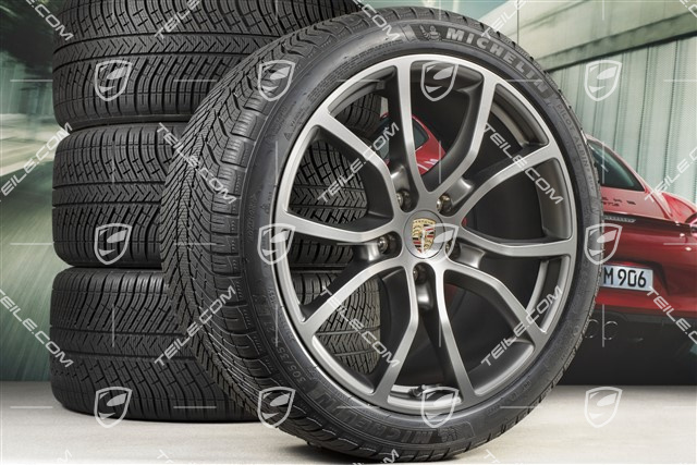 21" Cayenne Exclusive Design Winterräder Satz, Felgen 9,5J x 21 ET46 + 11,0J x 21 ET58 + Michelin Pilot Alpin 5  Winterreifen 275/40 R21 + 305/35 R21, mit RDK-Sensoren, Platinum-Seidenmatt