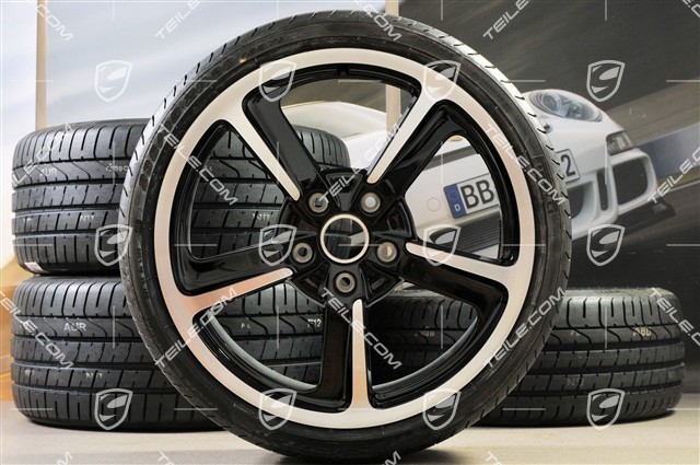 20" Komplet kół letnich SportTechno, felgi 8,5J x 20 ET57 + 10J x 20 ET50 + NOWE opony letnie Pirelli 235/35 R20 + 265/35 R20, czarne, z czujnikami ciśnienia
