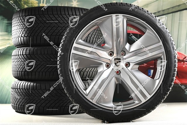 22" koła zimowe Macan Exclusive Design, felgi 9J x 22 ET29 + 11J x 22 ET47 + opony zimowe Pirelli 255/40 R22 + 295/35 R22, srebrna platyna