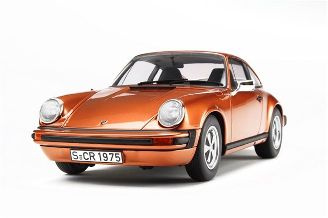GT Spirit - Porsche 911 Carrera 2.7 1974, orange - 1:18