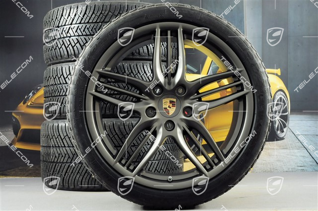 20-inch Sport Design winter wheel set, 8,5J x 20 ET51 + 11J x 20 ET70, Michelin winter tyres 245/35 ZR20 + 295/30 ZR20, TPMS, Platinum satin mat