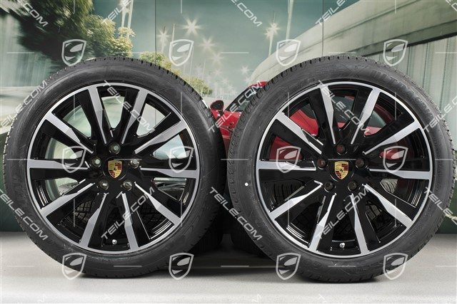 20" koła zimowe Taycan Tequipment Design, komplet, felgi 9J x 20 ET54 + 11J x 20 ET60, opony zimowe Goodyear 245/45 R20 + 285/40 R20, czarny wysoki połysk