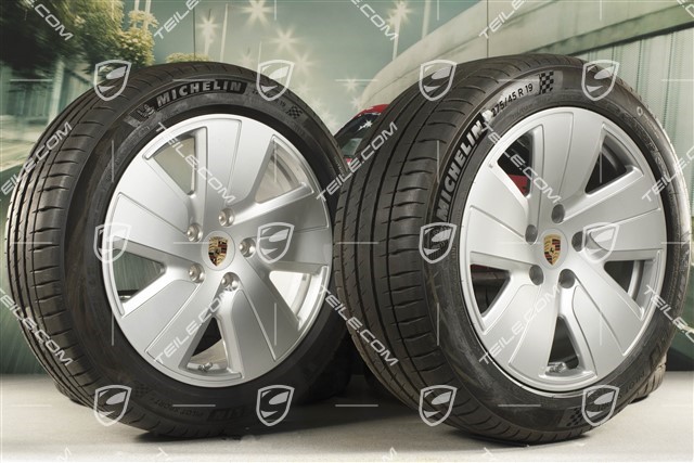 19" koła letnie Taycan S, komplet, felgi 8J x 19 ET50 + 10J x 19 ET47 + opony letnie Michelin 225/55 R19 + 275/45 R19
