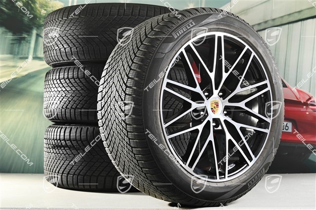 21" Winterräder RS Spyder Design Satz, Felgen 9,5J x 21 ET46 + 11,0J x 21 ET58 + Winterreifen Pirelli 285/45 R21 + 305/40 R21, mit Reifendruckkontrollsystem, schwarz hochglänzend, Bj./DOT 2024, 6-7mm