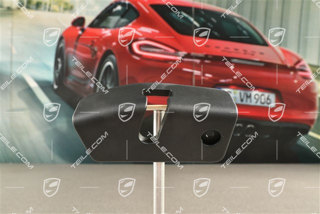 Blenda / osłona zamka środkowego, tylnego siedzenia, czarna