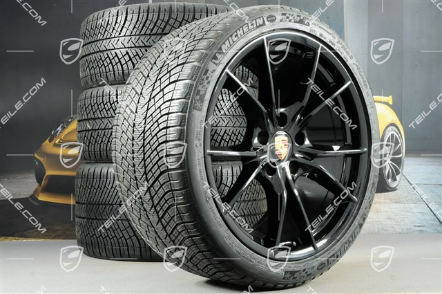 20" Winterräder Satz Carrera S (IV), Felgen 8,5J x 20 ET49 + 11J x 20 ET56 + NEUE Michelin Pilot Alpin PA4 N1 Winterreifen 245/35 R20 + 295/30 R20, Schwarz Satinmatt