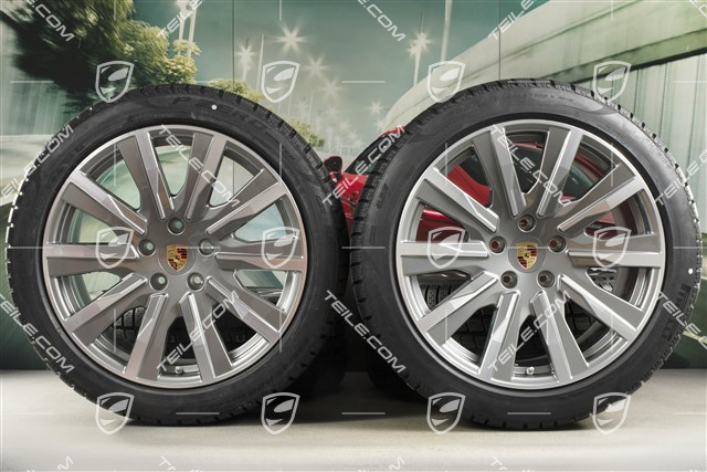 20" Taycan Tequipment Design Winterräder Satz, Felgen 9J x 20 ET54 + 11J x 20 ET60, Pirelli Winterreifen 245/45 R20 + 285/40 R20