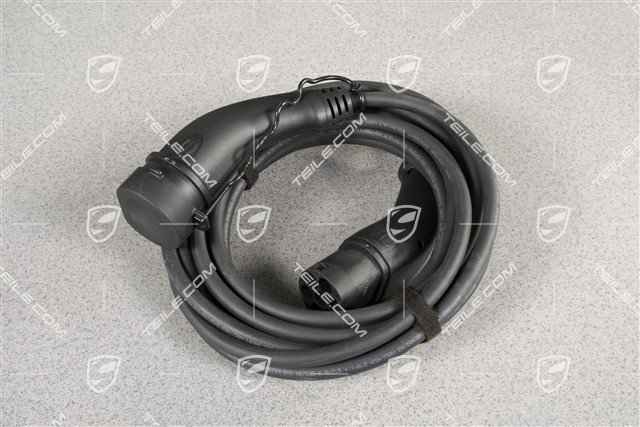 Kabel ładujący do publicznej stacji ładowania