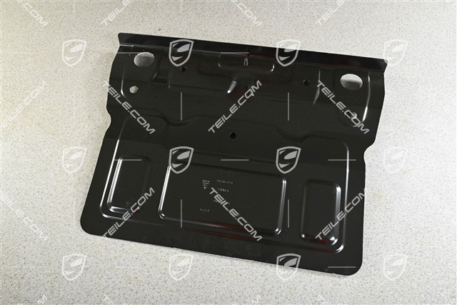 Pas przedni / część przednia wanny / bagażnika