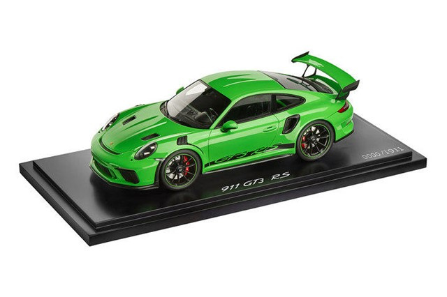 Porsche 911 GT3 RS, 1:43 Porsche 911 GT3 RS, 1:43
