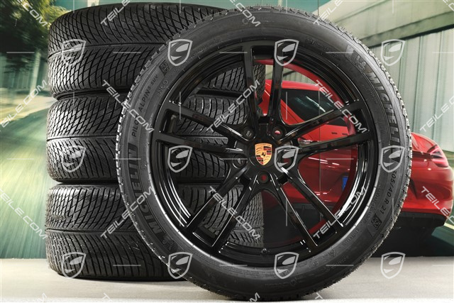 21" Cayenne COUPÉ Turbo Design Winterräder Satz, Felgen 9,5J x 21 ET46 + 11,0J x 21 ET49 + NEUE Michelin Winterreifen 285/45 R21 + 305/40 R21, mit RDK-Sensoren, schwarz hochglanz
