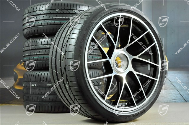 20" Sommerräder Satz Turbo Sport III, Zentralverschluss, Felgen 9J x 20 ET51 + 11,5J x 20 ET56 + Pirelli Sommerreifen 245/35 ZR20 + 305/30 ZR20, schwarz
