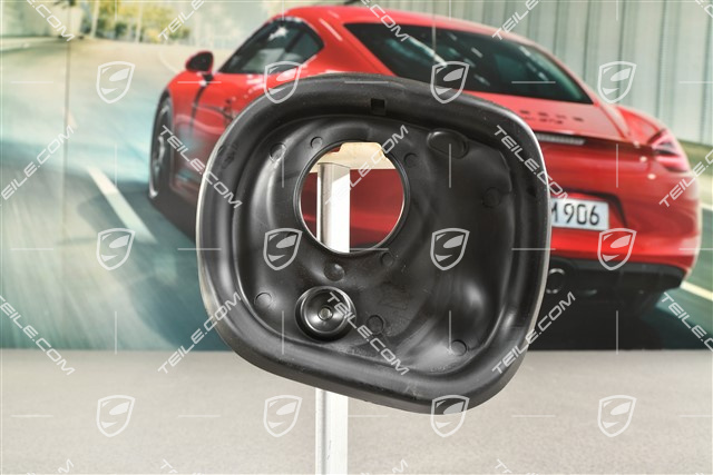 Obudowa / guma wlewu paliwa