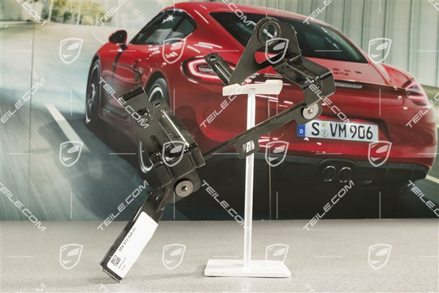 Uchwzt pompy obiegowej - elektrycznej