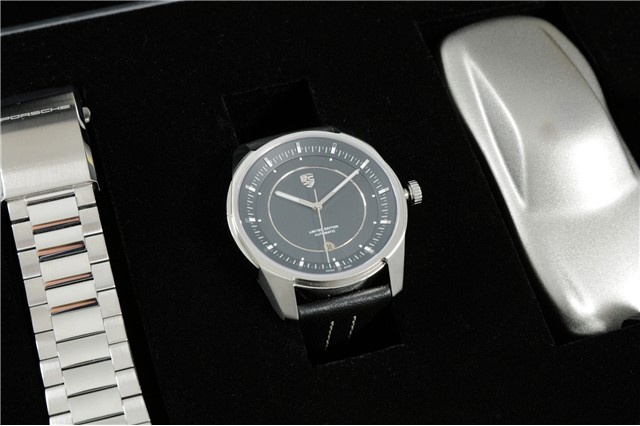 Premium Classic automatic watch – limited edition