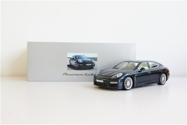 Modell car Panamera Turbo S, facelift 2014, scale 1:18