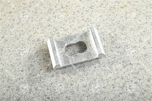 CLIP / alignment element