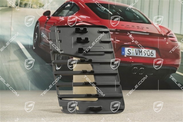 Turbo, Uchwyt kratki wentylacyjnej pokrywy silnika, R