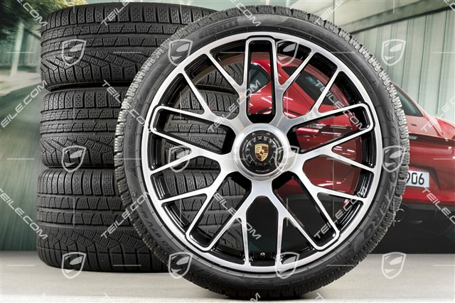 20" Turbo S Zentralverschluss Winterräder Satz für Turbo S / GTS, Felgen 8,5J x 20 ET51 + 11J x 20 ET59 + NEUE Pirelli Sottozero II Winterreifen 245/35 R20+295/30 R20, RDK-Sensoren