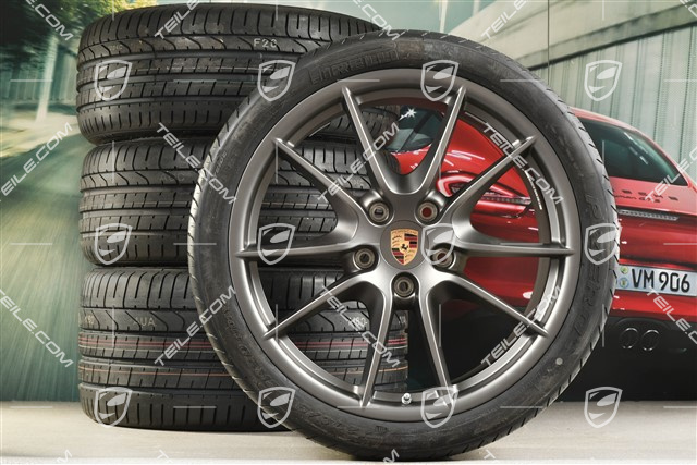 20" Carrera S (III) Sommerräder Satz, 8,5J x 20 ET51 + 11J x 20 ET70, Reifen 245/35 ZR20 + 295/30 ZR20, Platinium (seidenglanz), mit RDK-Sensoren