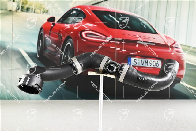 4,8L,  Wąż gumowy układu chłodzenia