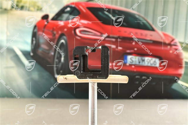 Retainer plate, Reversing camera