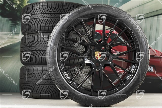 21" Cayenne RS Spyder Winterräder Satz, Felgen 9,5J x 21 ET46 + 11,0J x 21 ET58 + Michelin Winterreifen 275/40 R21 + 305/35 R21, mit RDK-Sensoren, schwarz hochglanz