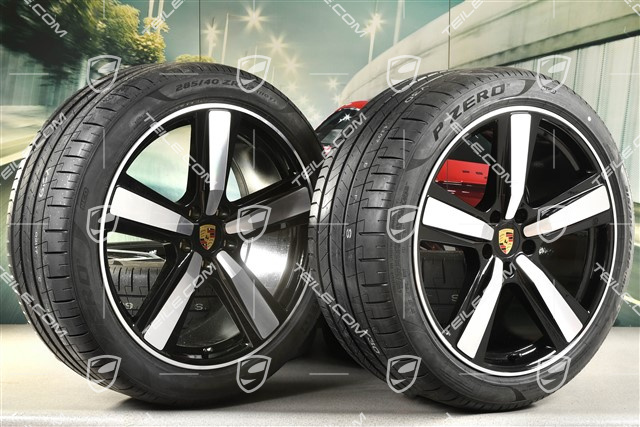 22-inch summer wheel set Cayenne Coupé Exclusive Design Sport, wheel rims 10J x 22 ET48 +11,5J x 22 ET52 + Pirelli summer tyres 285/40 R22 + 315/35 R22, black high gloss