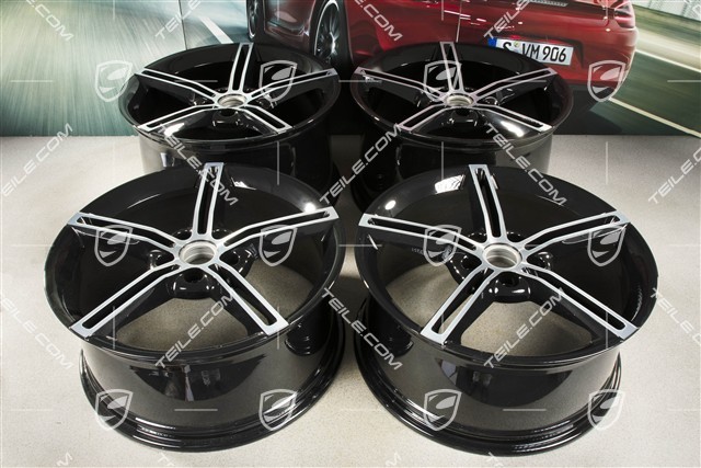 21" Felgensatz Mission E Design, 9,5J x 21 ET60 + 11,5J x 21 ET66, schwarz hochglanz