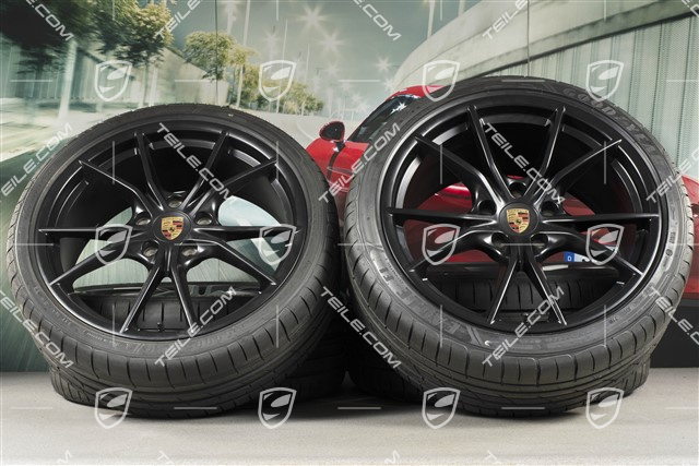 20" Carrera S Sommerräder Satz, Felgen 8J x 20 ET57 + 10J x 20 ET45, GoodYear Sommerreifen 235/35 ZR20 +265/35 ZR20, schwarz Seiden matt, mit RDK-Sensoren