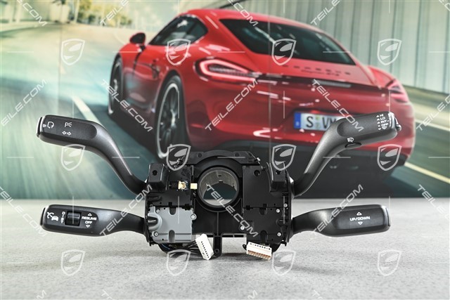 Steering column stalk switch, ACC / headlight cleaning system, Voice control / w/o rear wiper