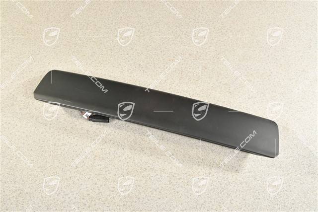 Spyder, Housing for additional brake stop light / Third brake light