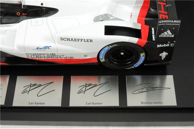 Porsche 919 Hybrid Le Mans Sieger 2017 #2, 1:18, Limited Edition, rarity: error in signatures