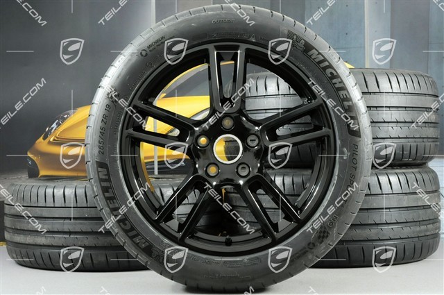 19" Koła letnie, komplet "Panamera", felgi 9J x 19 ET64 + 10,5 J x 19 ET62 + opony letnie Michelin Sport 4 265/45 R19 + 295/40 R19, czarny połysk