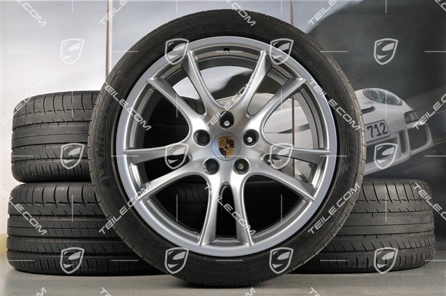 21" Sommerräder Satz, Cayenne Sport / GTS, Felgen 10J x 21 ET50 + 10Jx21 ET50, Reifen 295/35 R21Y
