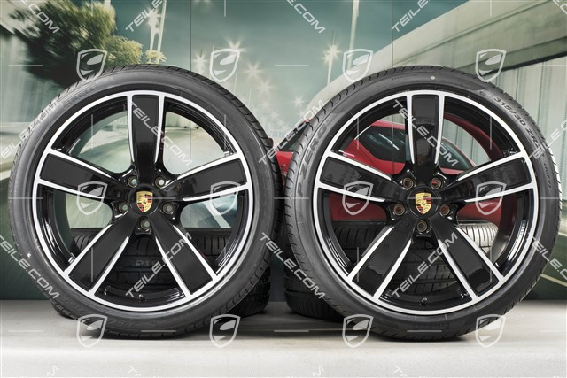 22-inch Cayenne Coupé Summer wheel set Sport Classic, wheel rims 10J x 22 ET48 + 11,5J x 22 ET52 + NEW Pirelli summer tyres 285/35 R22 + 315/30 R22, with TPMS, black high gloss