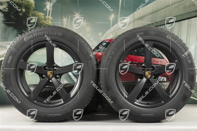 18" "Macan" Winterräder Satz, Felgen 8J x 18 ET21 + 9J x 18 ET21, + Continental ContiWinterContact Winterreifen 235/60 ZR 18 + 255/55 ZR 18, mit RDK-Sensor, schwarz matt