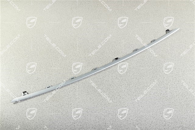 Centre disc / trim for front bumper retaining frame centre upper, Rhodium Silver Metallic