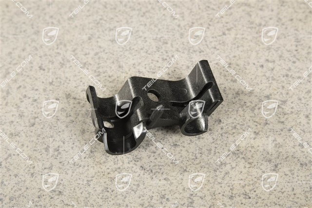 Uchwyt do chłodnicy oleju układu wspomagania kierownicy