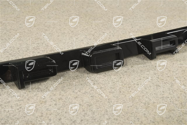 Cover upper, black