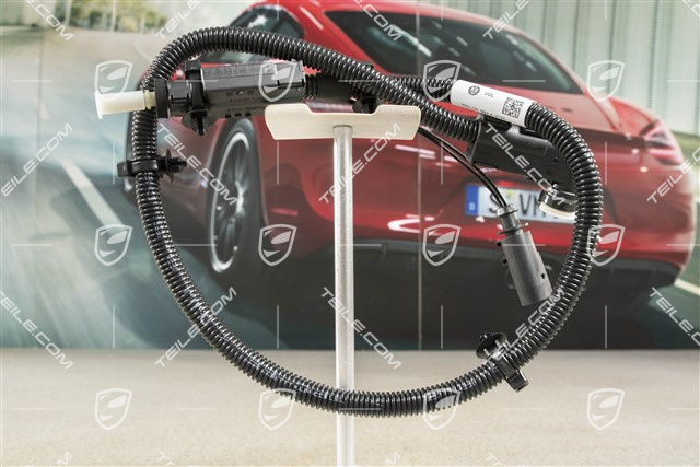 Supply line for reduction agent
