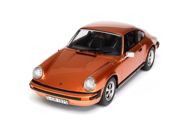 GT Spirit - Porsche 911 Carrera 2.7 1974, orange - 1:18